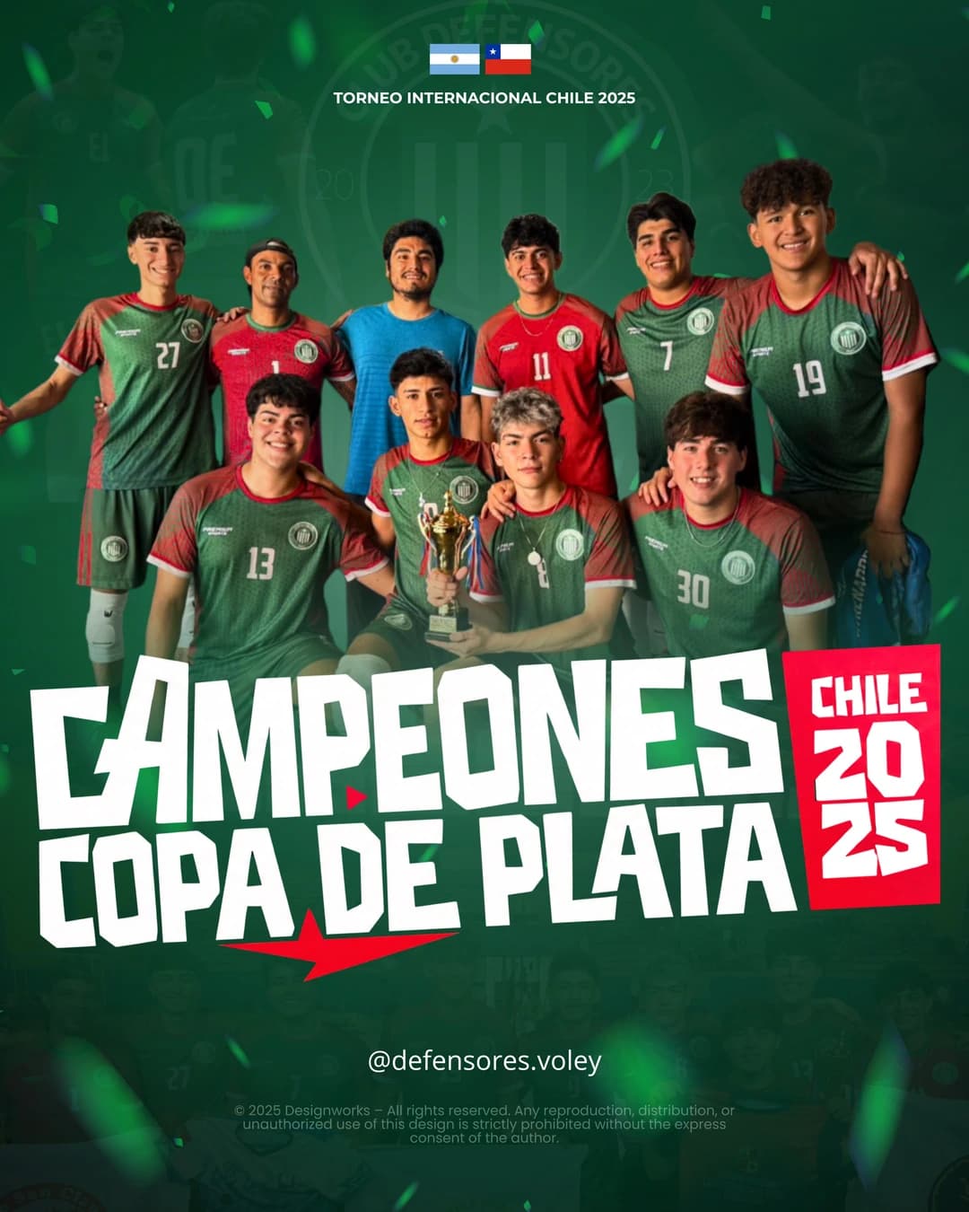 Composición deportiva verde con el equipo de voleibol y el título Campeones Copa de Plata.