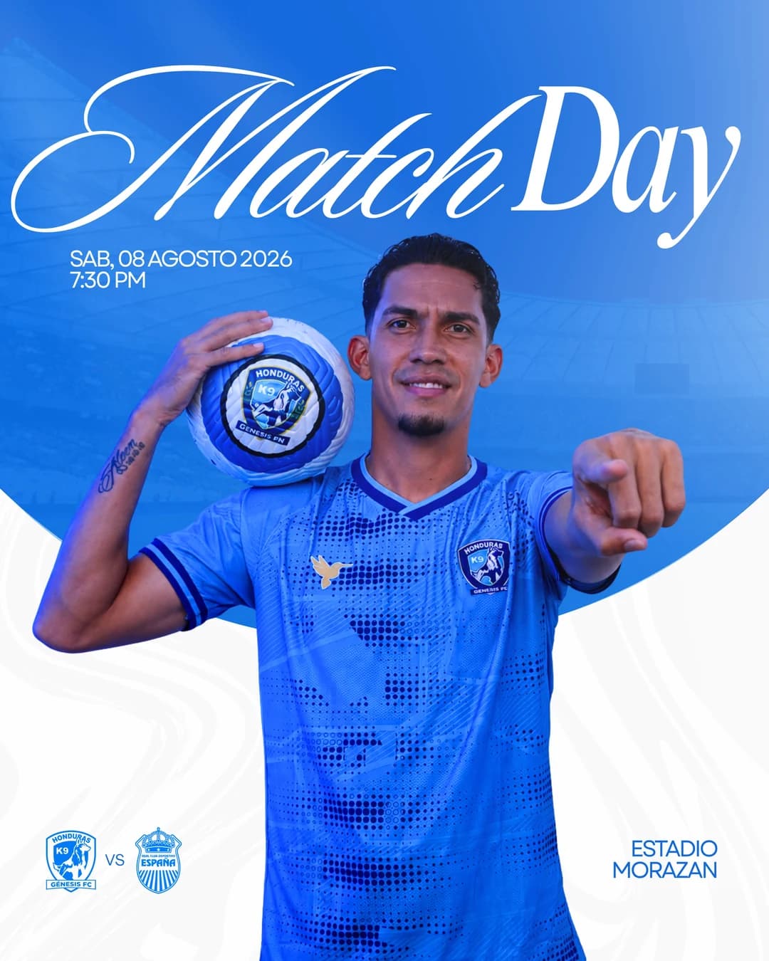 Cartel deportivo Match Day en azul con retrato de futbolista y tipografía blanca
